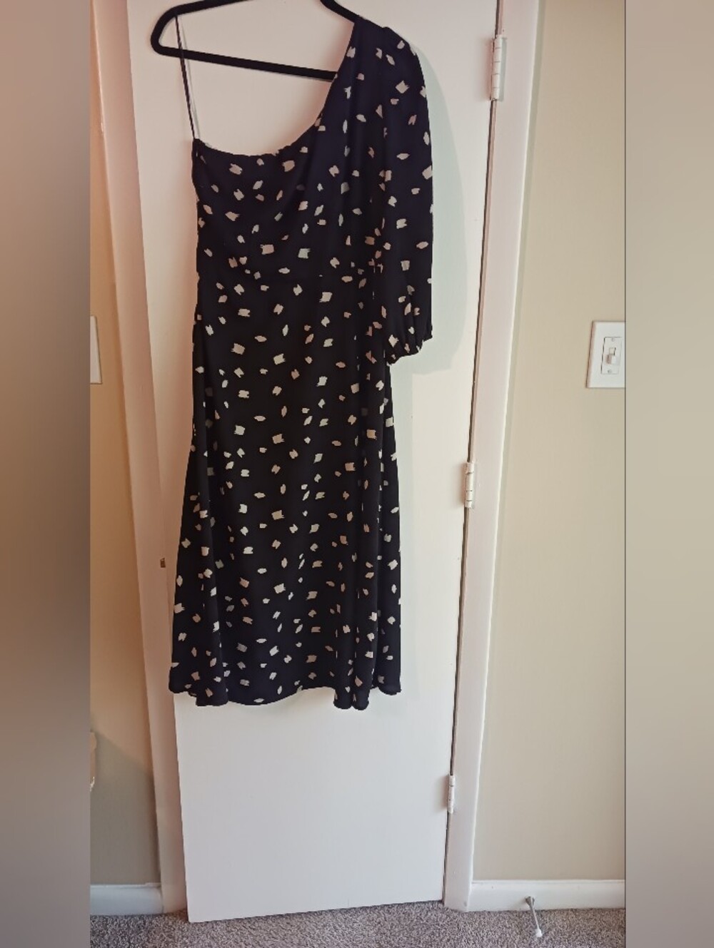 Audrey 3+1 Black and White One-Shoulder Dress